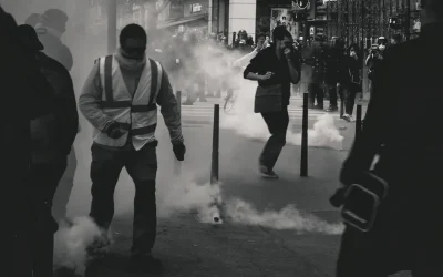 Risques politico-sociaux : une violence croissante